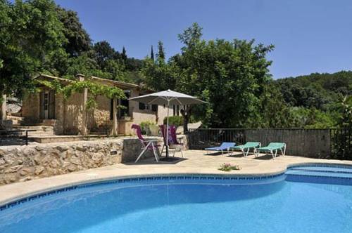 Pollenca Испания бронирование booking.com