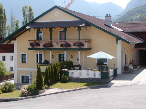 Sautens Österreich Reservierung Booking.com