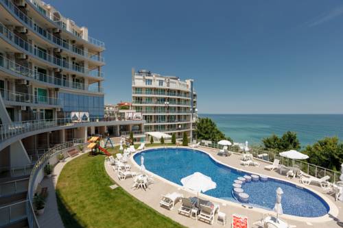 Бяла Болгария бронирование booking.com