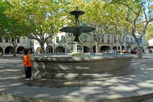 ユゼス フランス 予約 Uzès booking.com