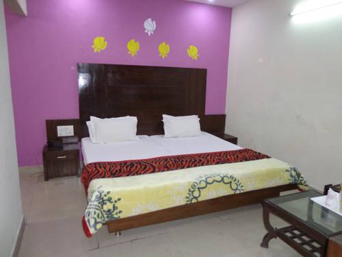 New Delhi Inde reservation booking.com