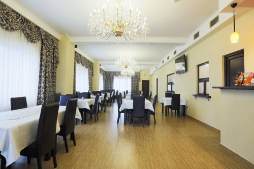 Voluntari Roumanie reservation booking.com