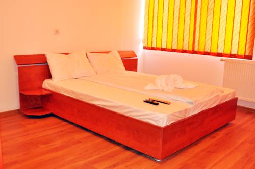Hateg Румыния бронирование booking.com
