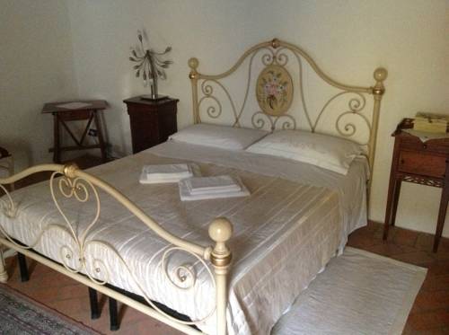 Curtatone Италия бронирование booking.com