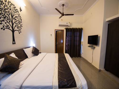 Лакхнау Индия бронирование booking.com