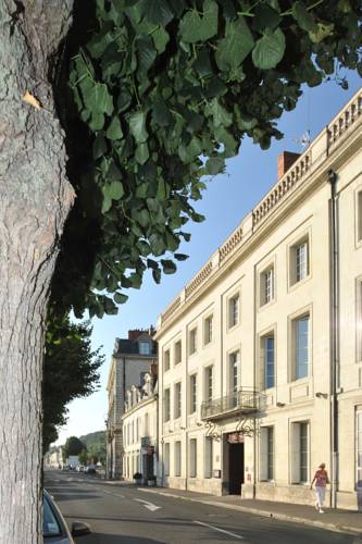 ソーミュール フランス 予約 Saumur booking.com