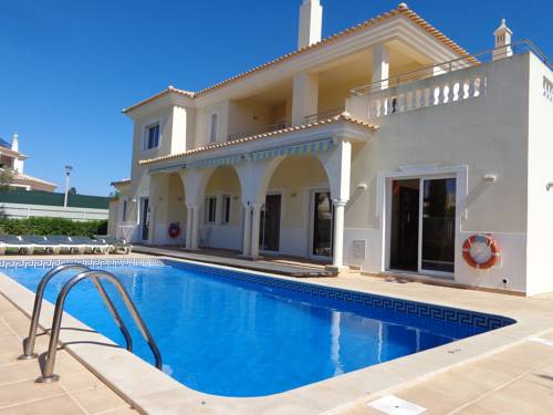 クアルテイラ-ヴィラモウラ ポルトガル 予約 Quarteira - Vilamoura booking.com