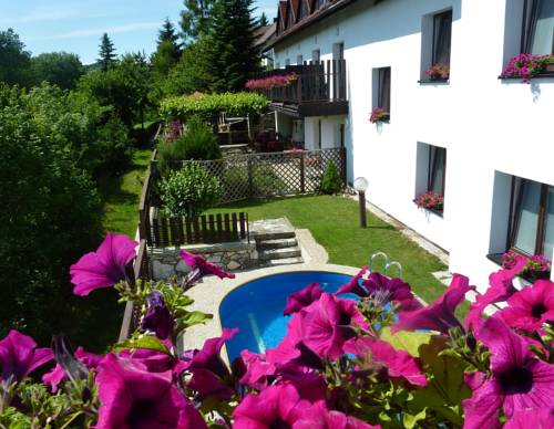 Chvalatice Czechia (Czech republic) reservation