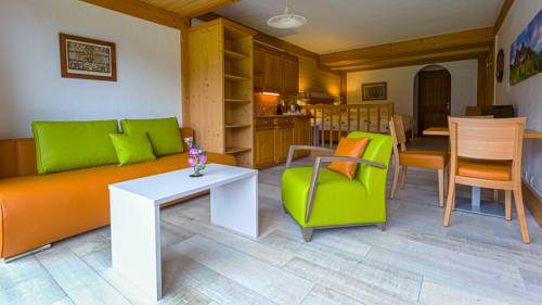 Чарми Швейцария бронирование booking.com