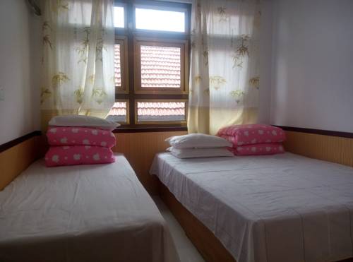 Жичжао Китай бронирование booking.com