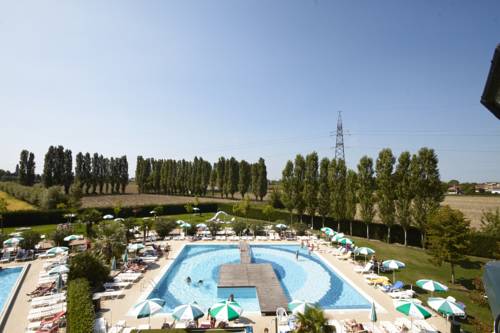 Asseggiano Италия бронирование booking.com