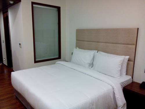 ノイダ インド 予約 Noida booking.com