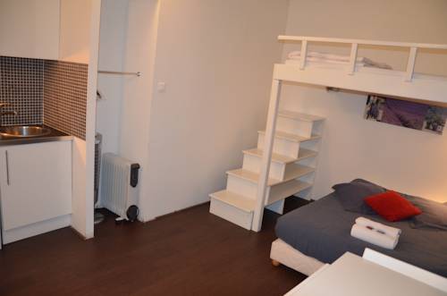 Montrouge France reservation booking.com