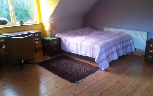 Kells Ирландия бронирование booking.com