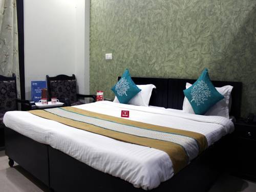 Noida Inde reservation booking.com