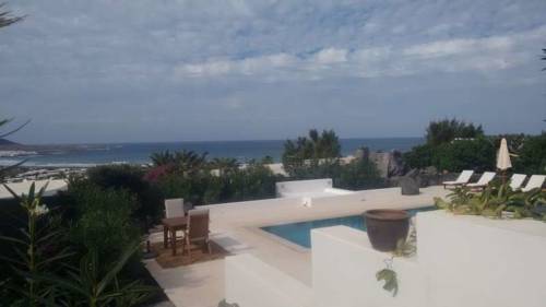 Famara Espagne reservation booking.com