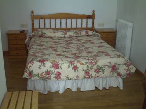 Puigcerda Испания бронирование booking.com