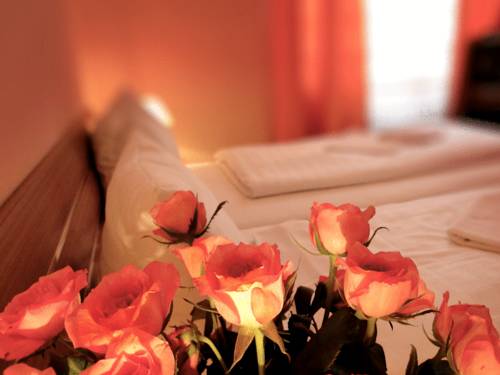 Берлин Германия бронирование booking.com